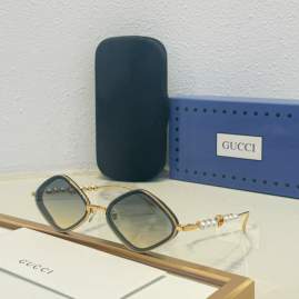 Picture of Gucci Sunglasses _SKUfw80443645fw